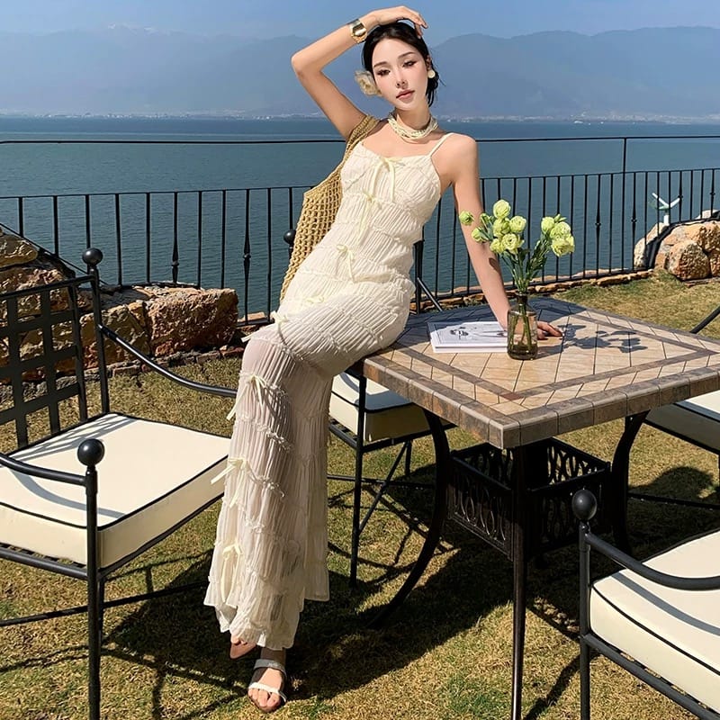 Champagne kisses dress CD645 image