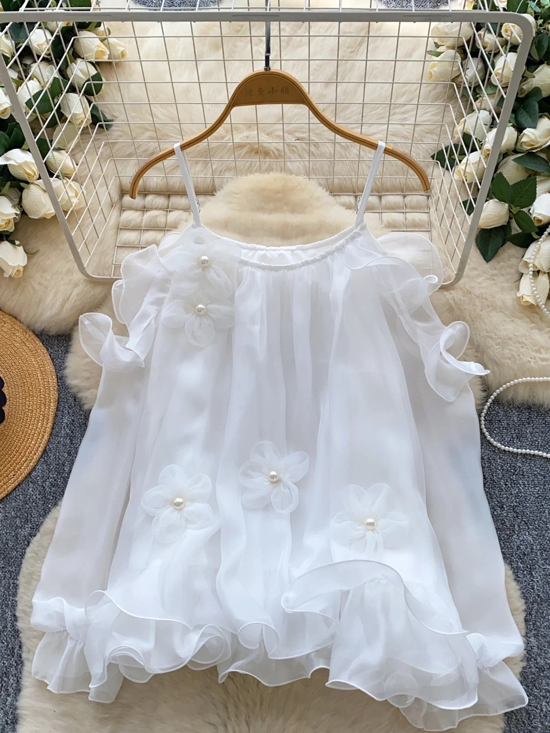 Expensive taste top FTO320 image