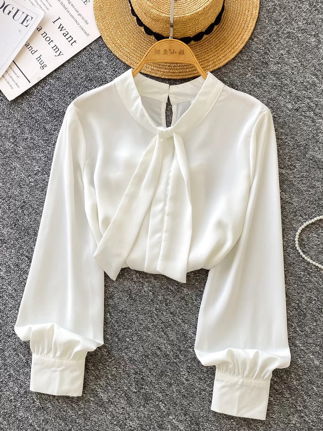 Getting into it blouse BE435 image