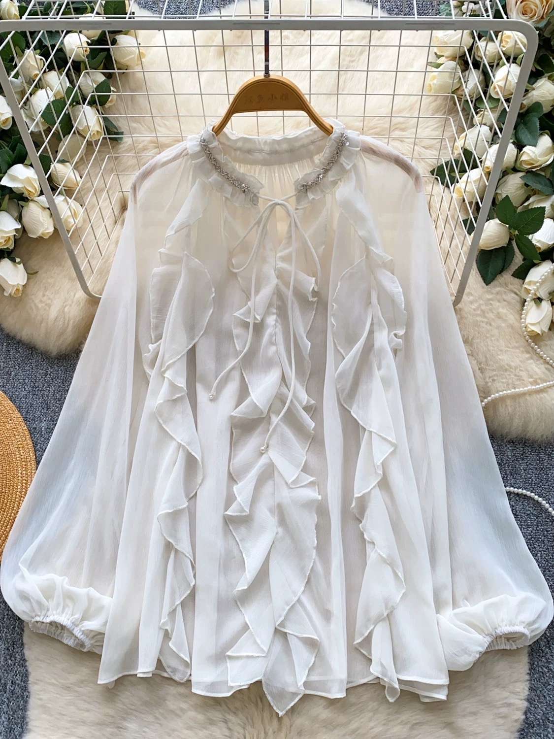 Straight to it butterfly blouse BE433 image