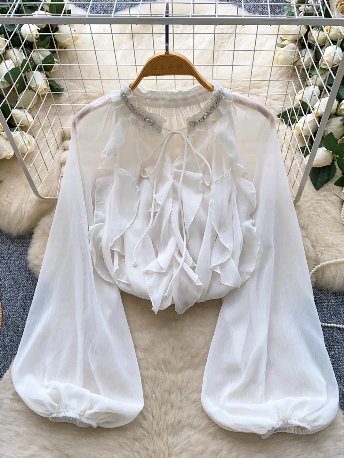 Straight to it butterfly blouse BE433 image