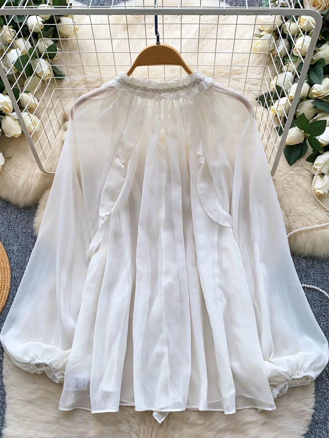 Straight to it butterfly blouse BE433 image