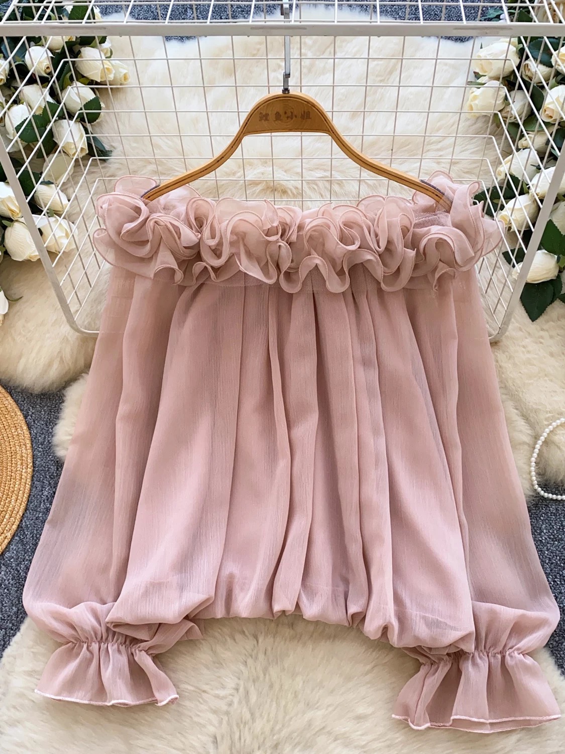 Bidding my time blouse BE431 image