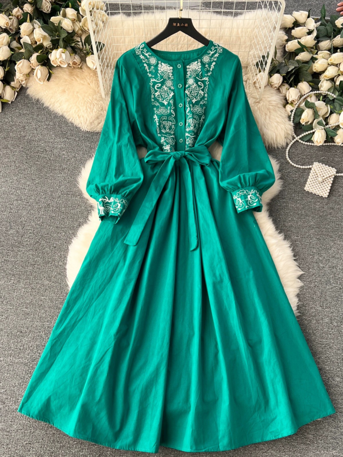 Heart of the city dress CD1315 image