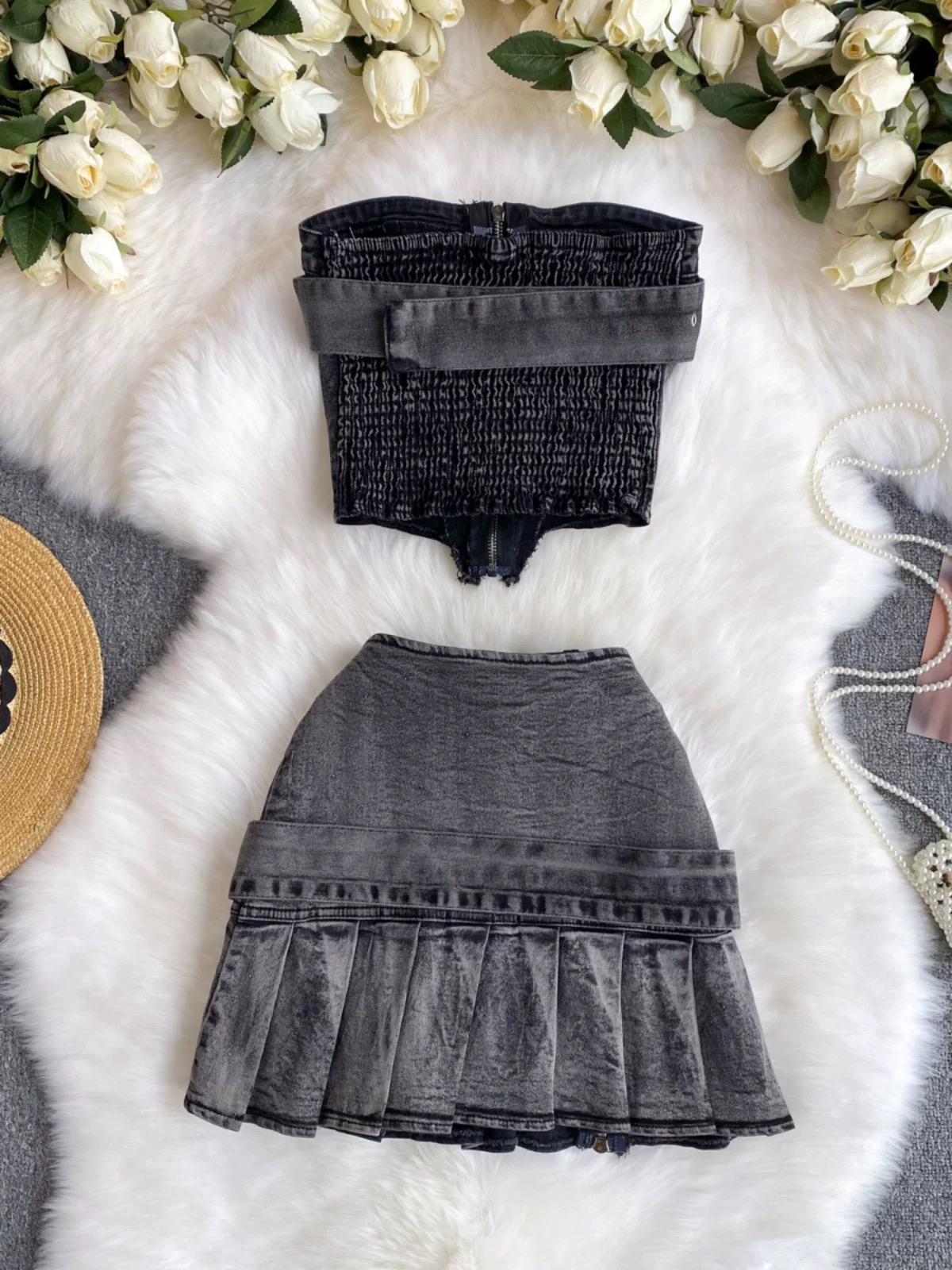 Out with habibi set DTP156 image