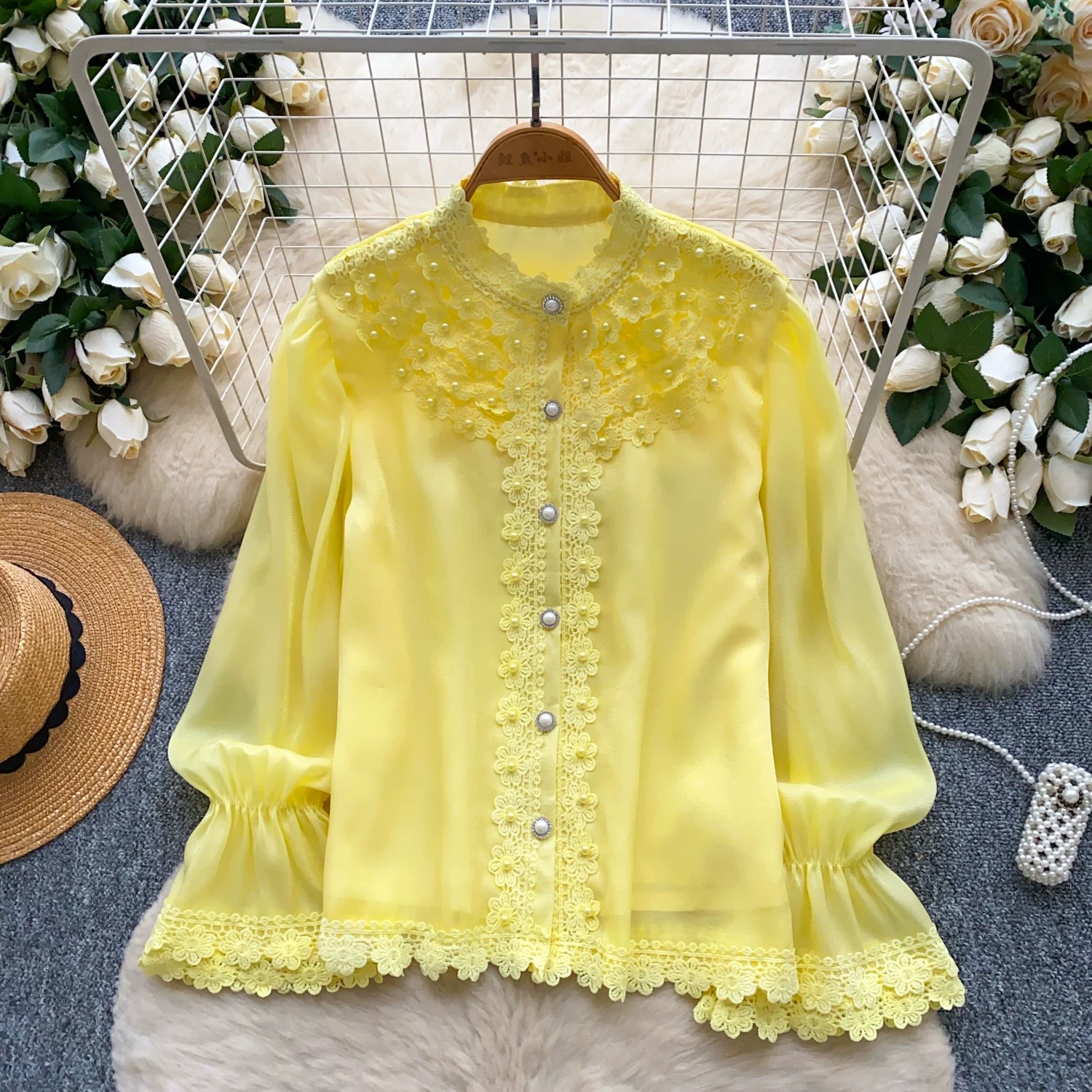 Love at first sight blouse BE414 image