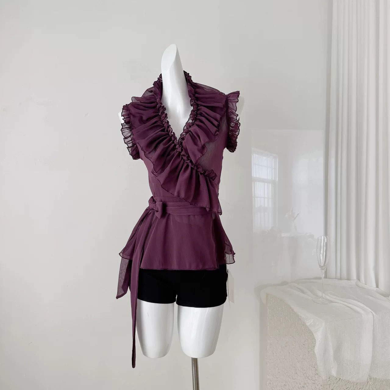 Date me top CTO423 image