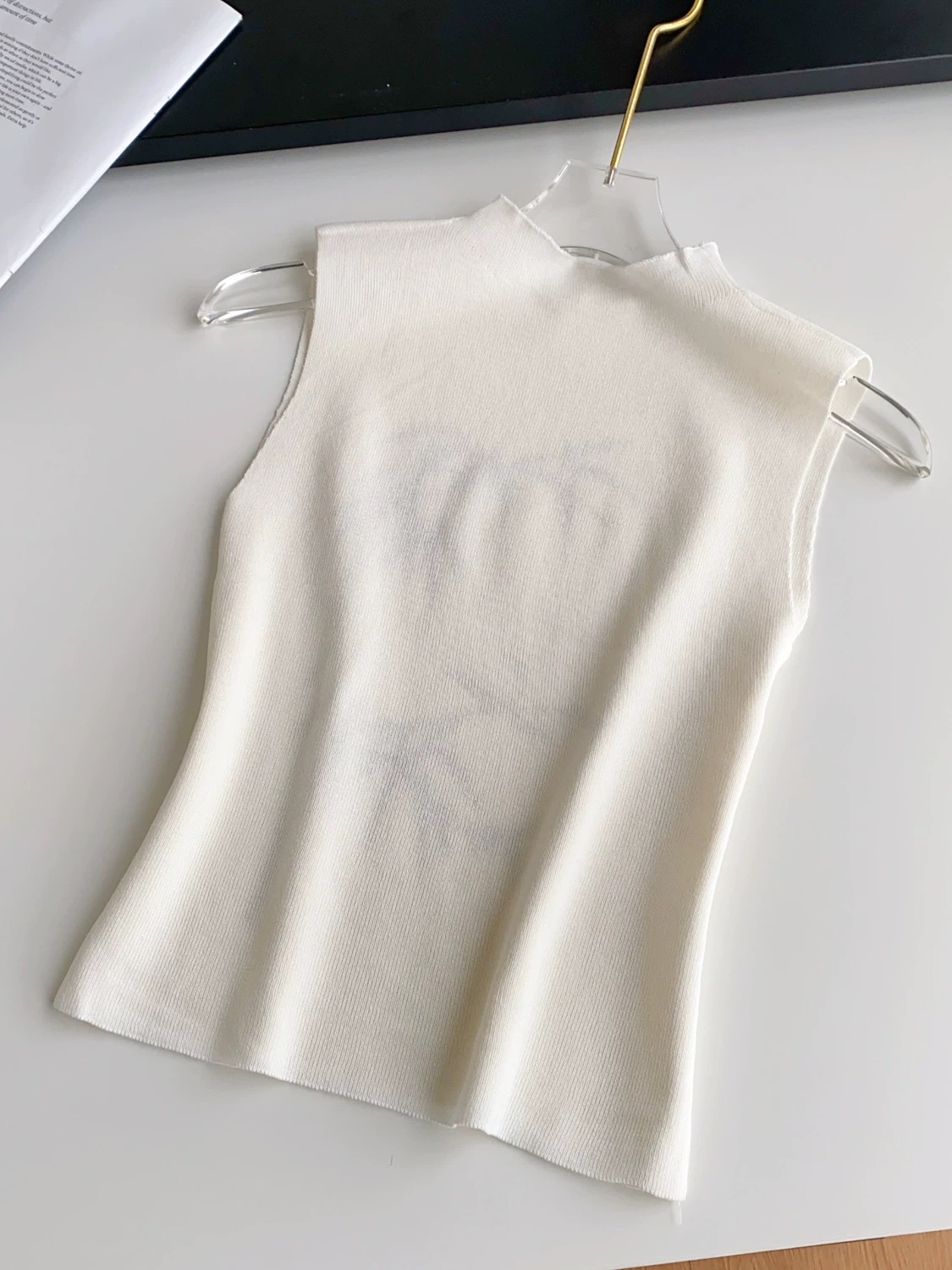 The bright side top KTO232 image