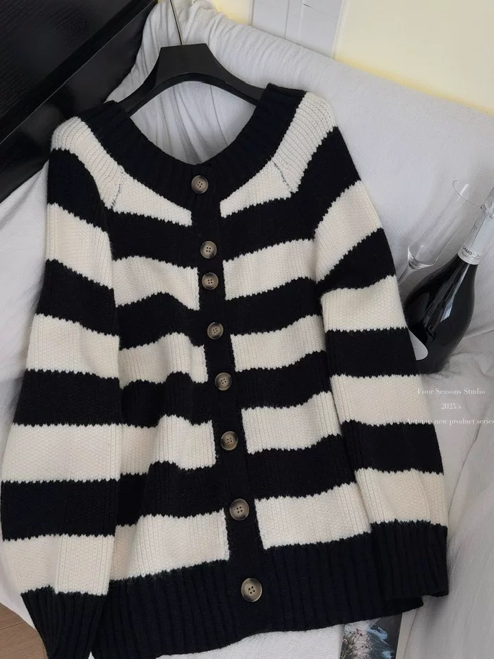 Kalli sweater KS136 image