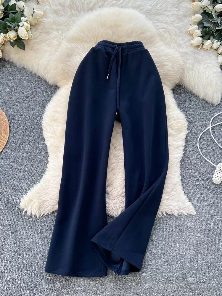 Closet staple sweat pants  CP77 image