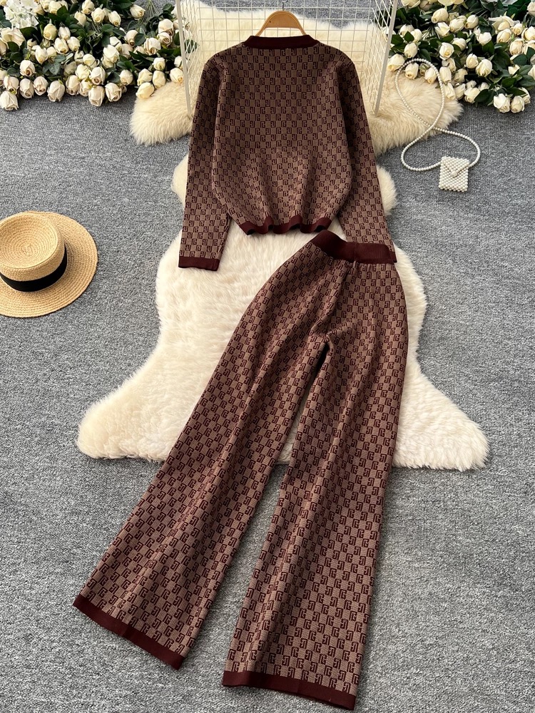 Snuggle next to me set STP136 image