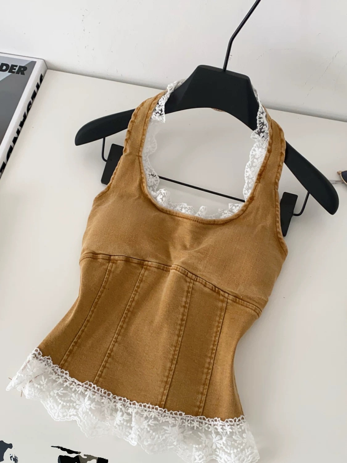 Dangerous emotions top DTO135 image