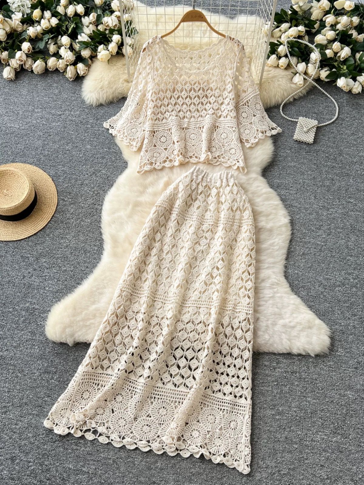 She’s an icon set KTP225 image