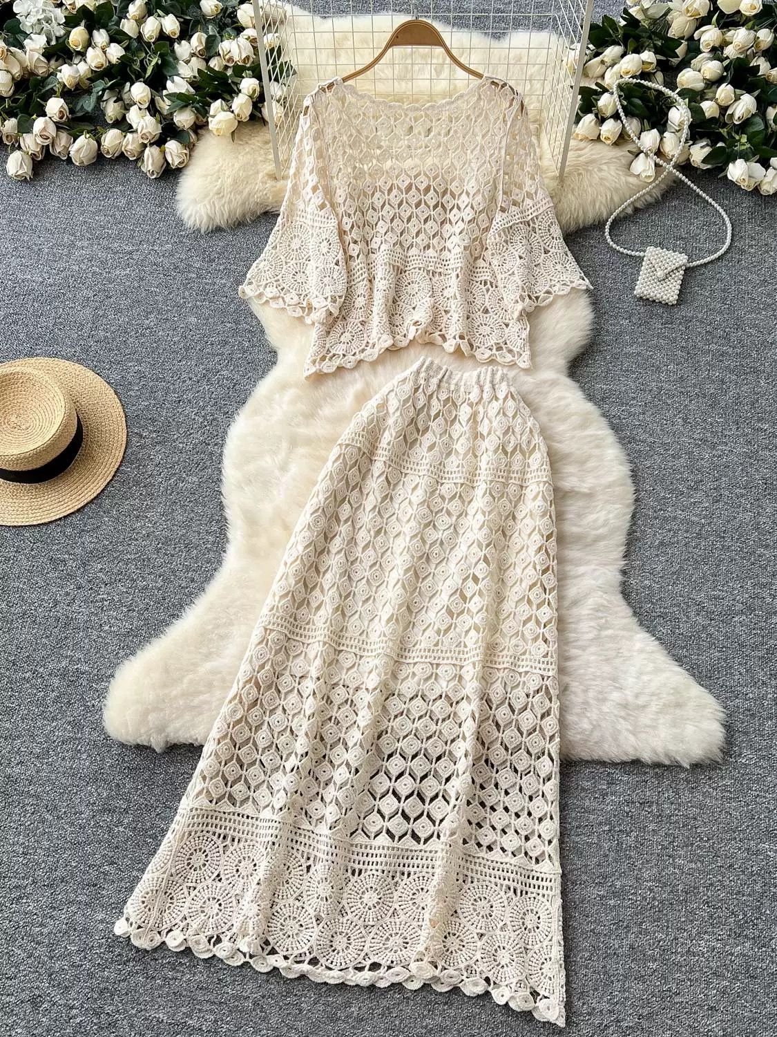 She’s an icon set KTP225 image