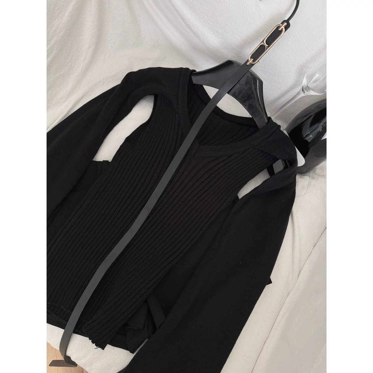 Love in the dark top KTO270 image