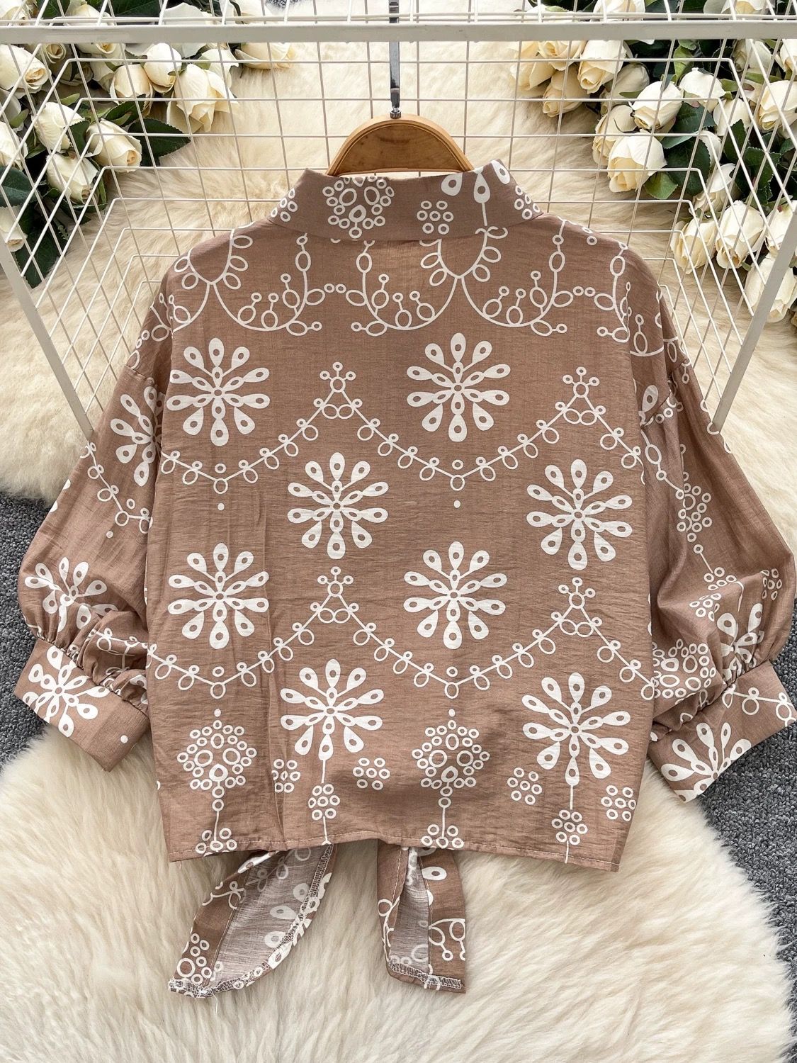 Vibing away top CTO781 image