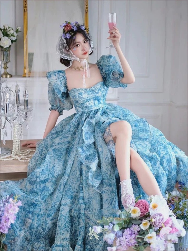 Treat me like that dress FD1052 image