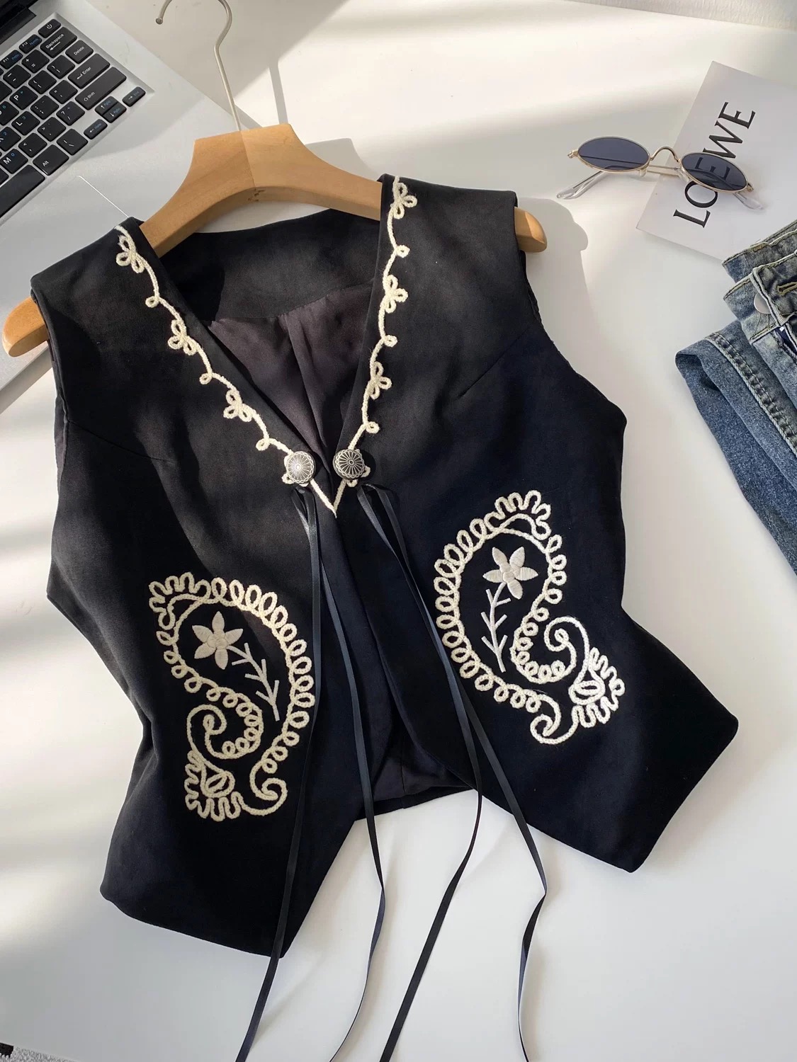 Royal lady waist coat COA173 image