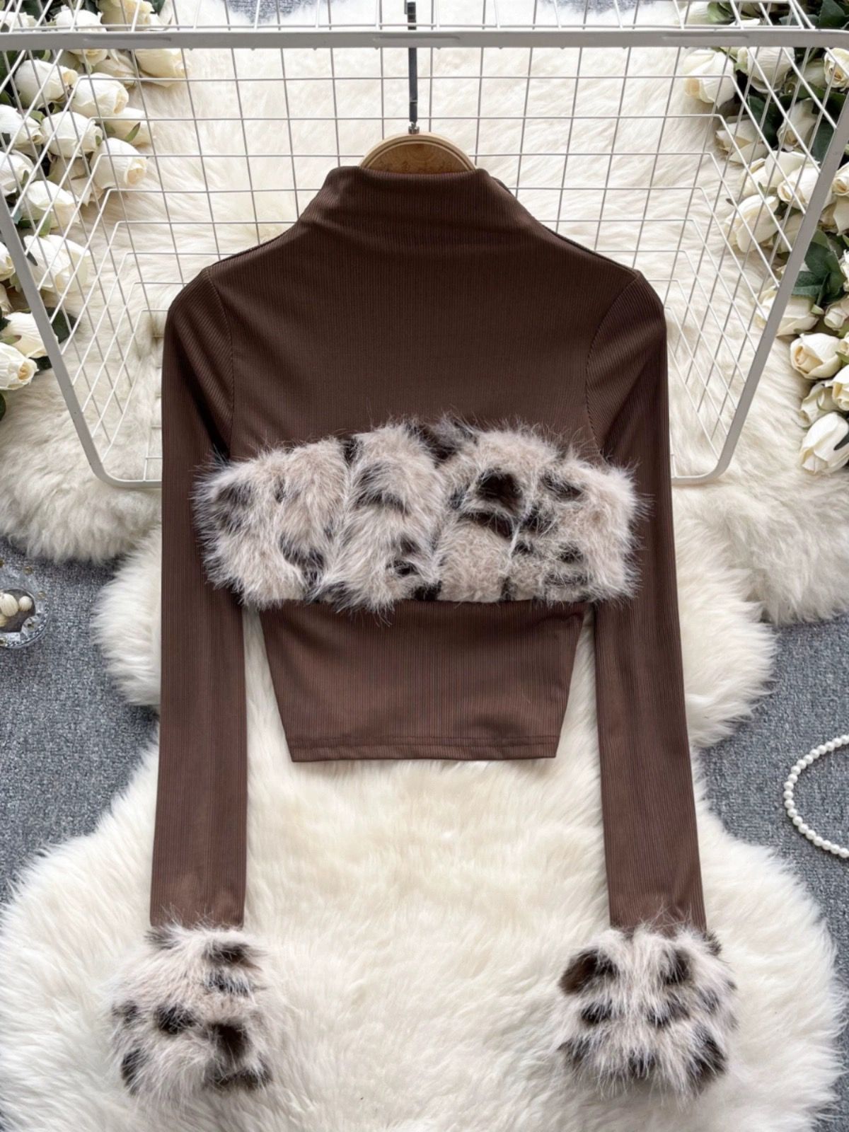 Pretty vibes fur style top CTO105 image