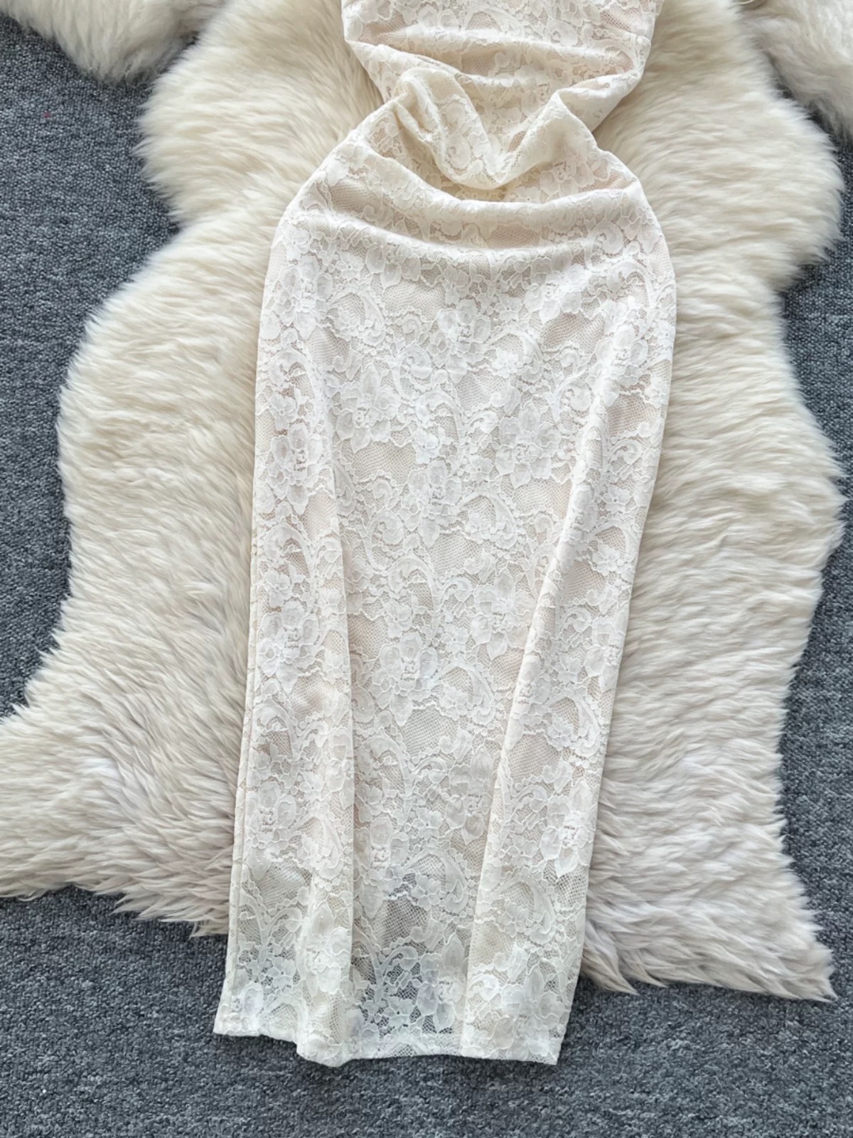 In the right zone lace dress FBC438 image