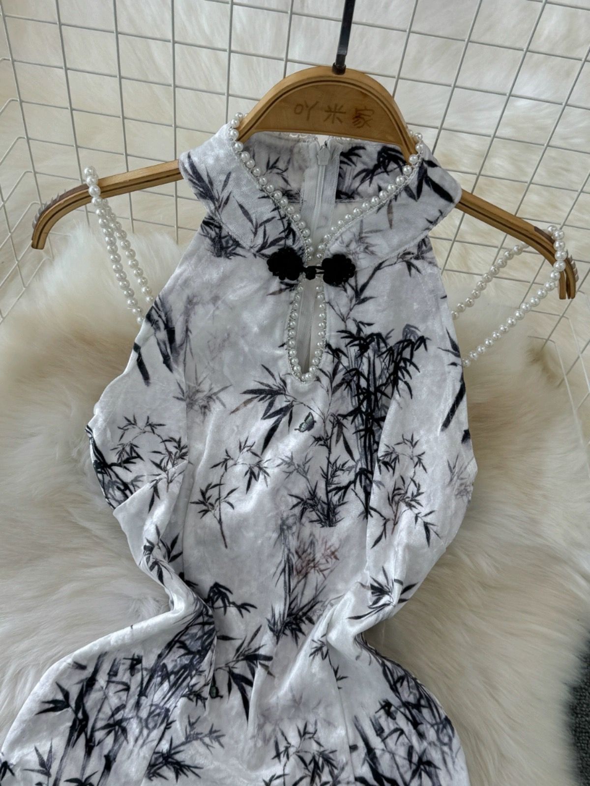 Luxury views qipao dress Q185 image