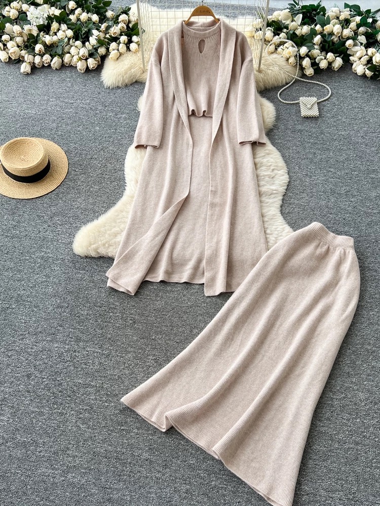 A bit flirty set STP100 image