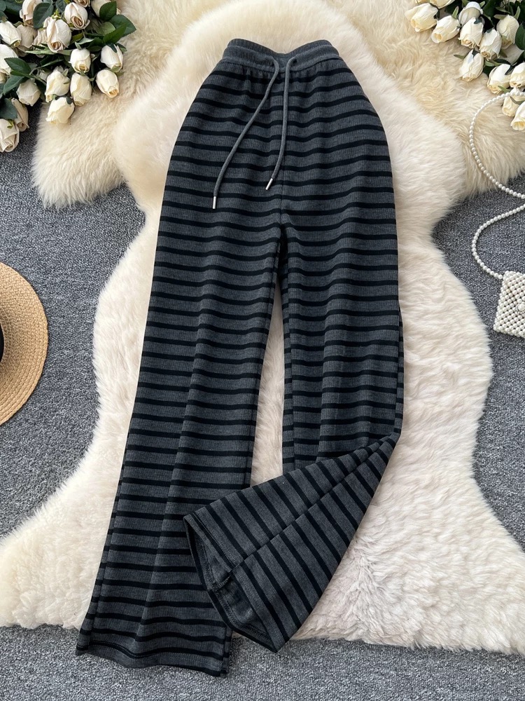 Paislee lounge pants  CP67 image