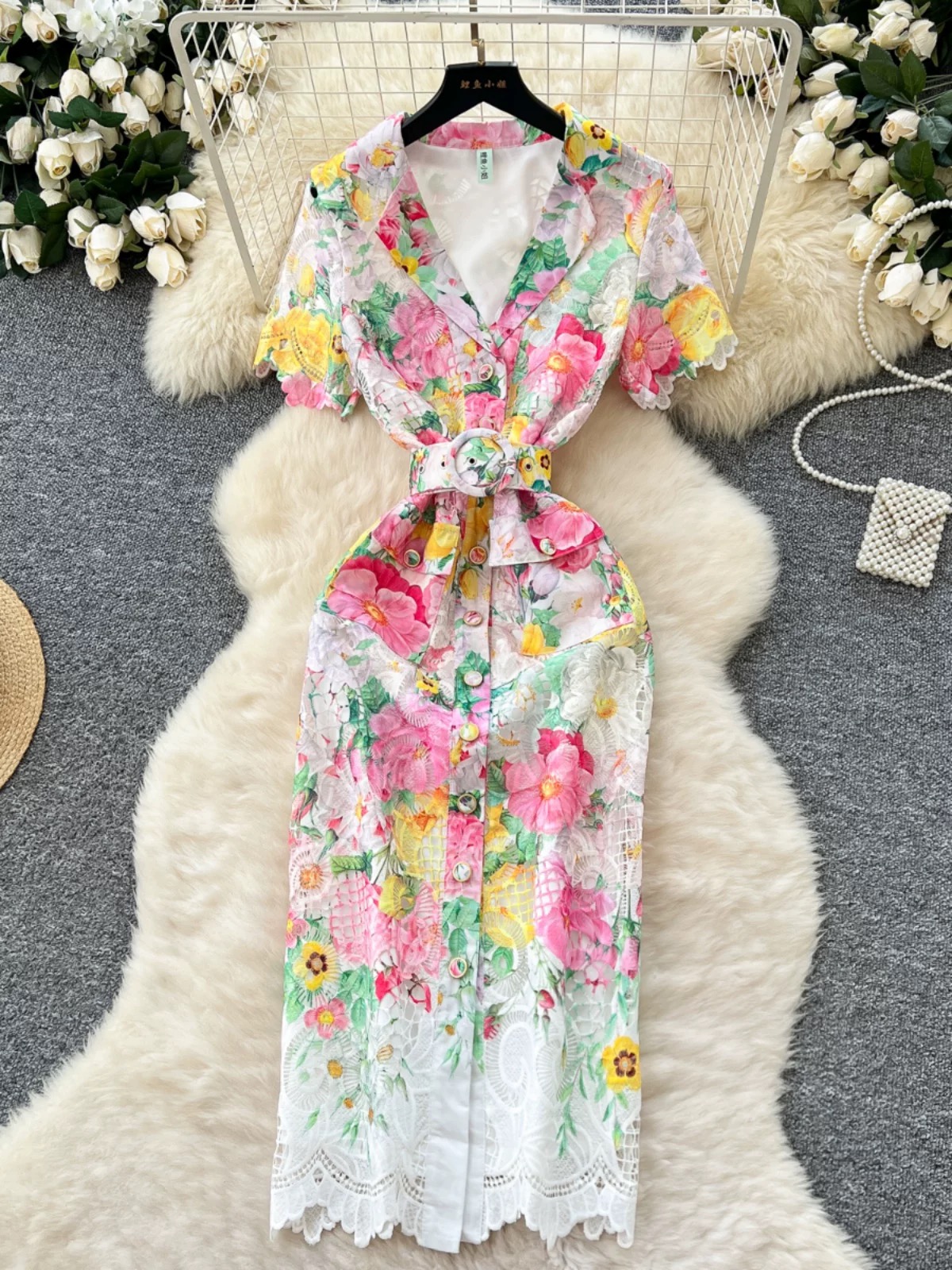 Walk and talk lace dress FBC448 image