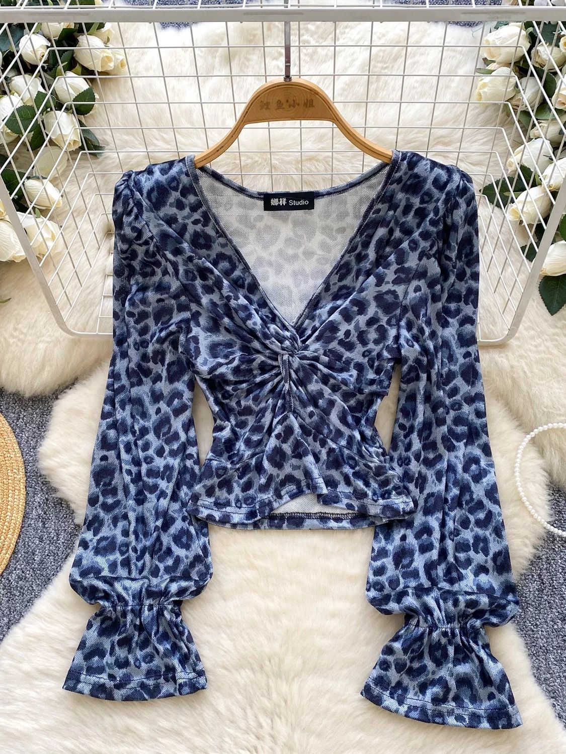 Give me some more top CTO700 image