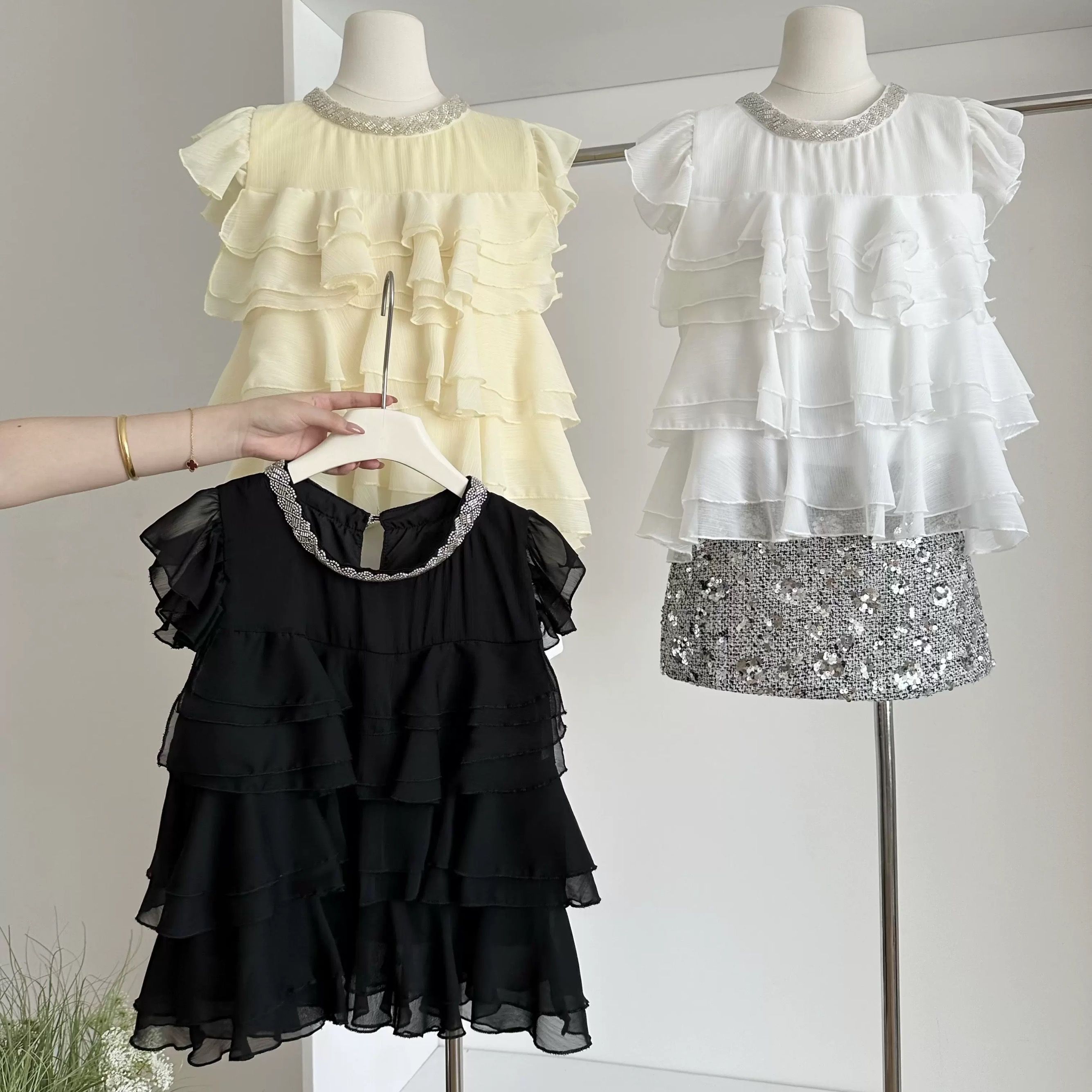 A splash of fun top CTO964 image