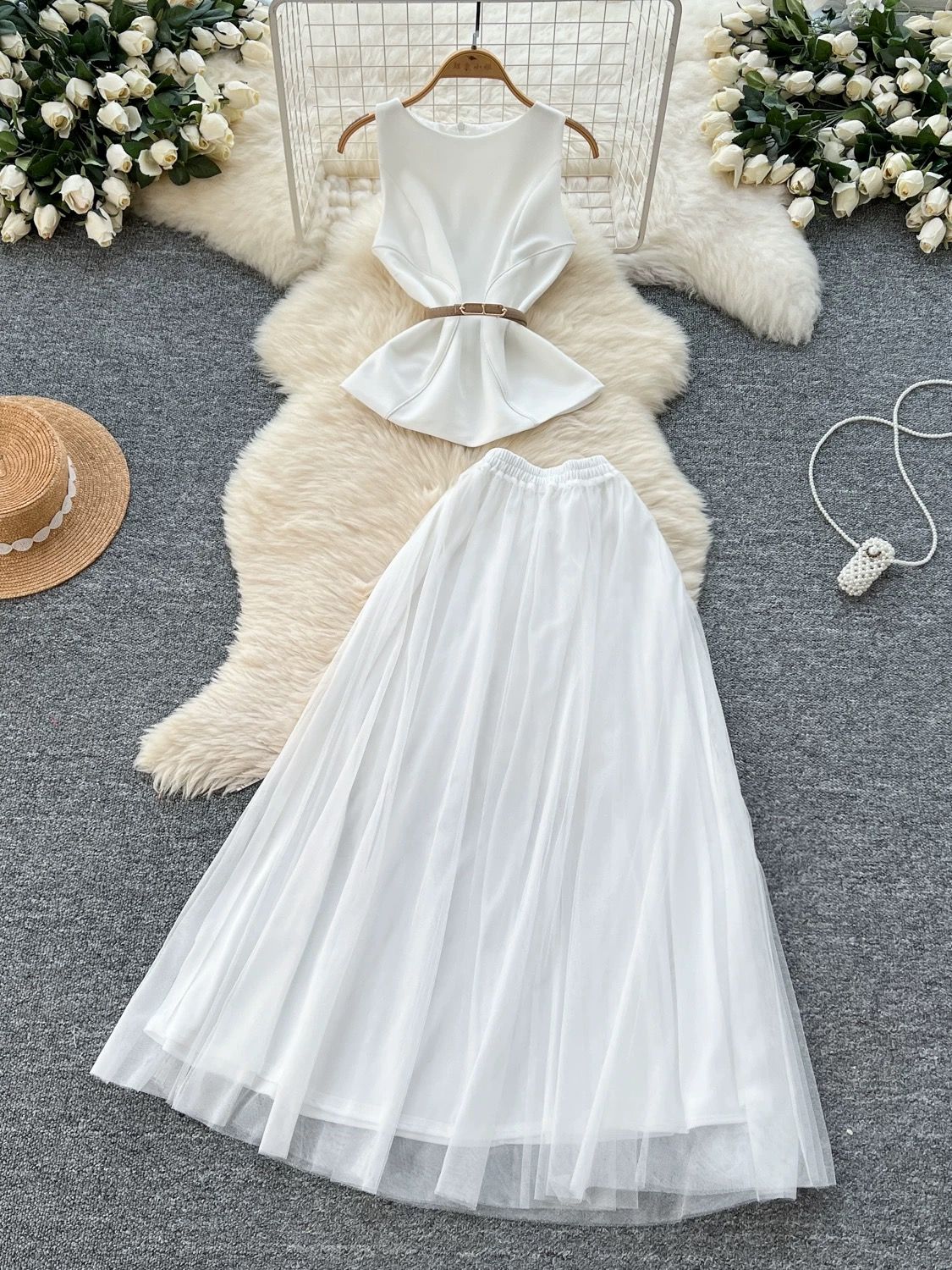 Playing hard to get set FTP253 image