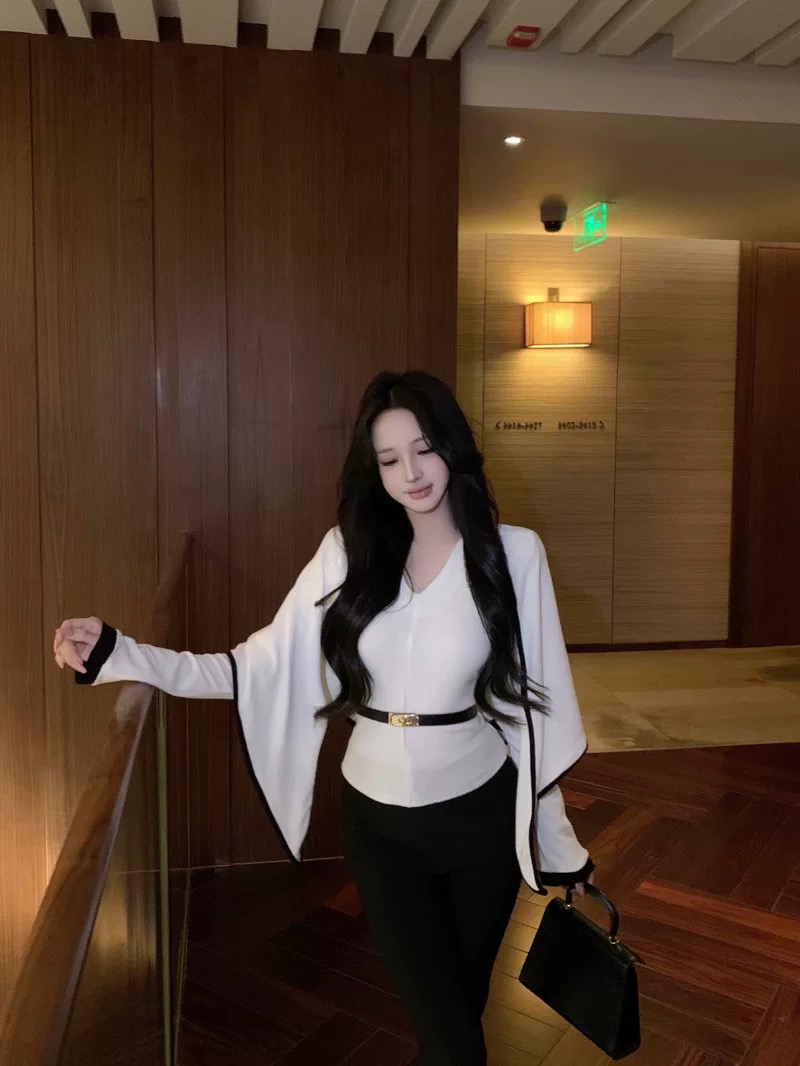 In your era top CTO717 image