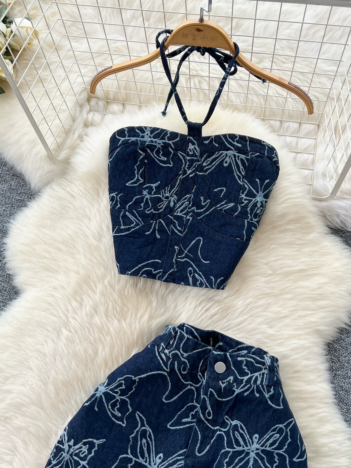 Around the town set DTP157 image