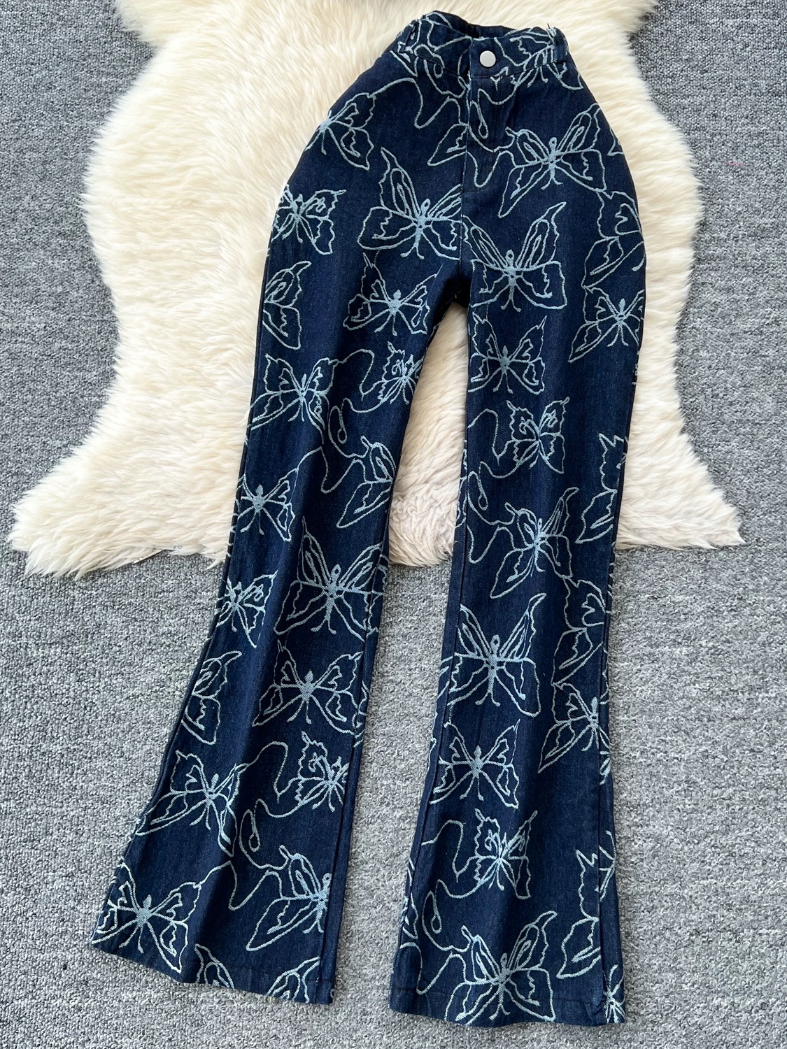 Around the town set DTP157 image