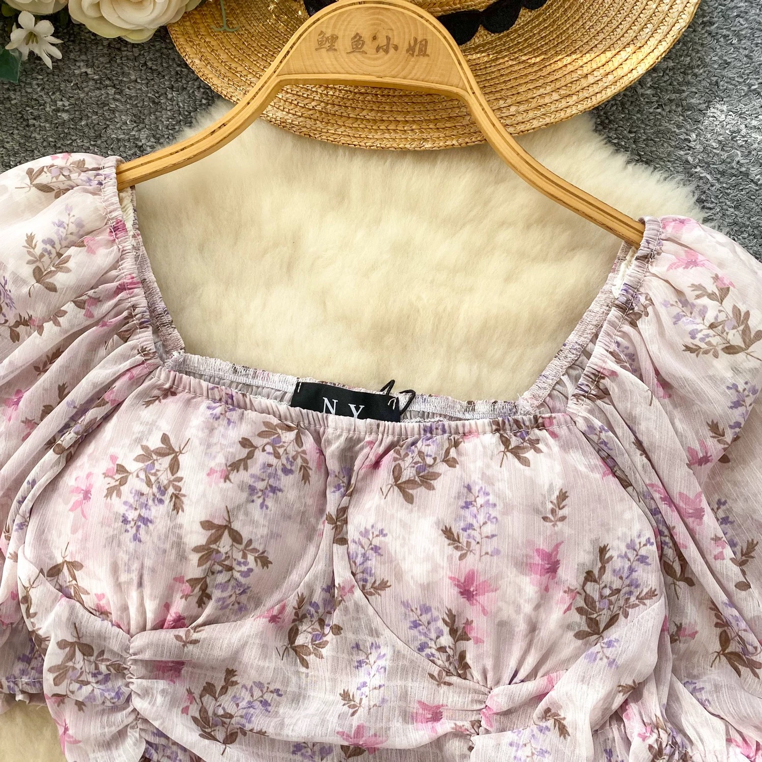 Falling for me top CTO973 image