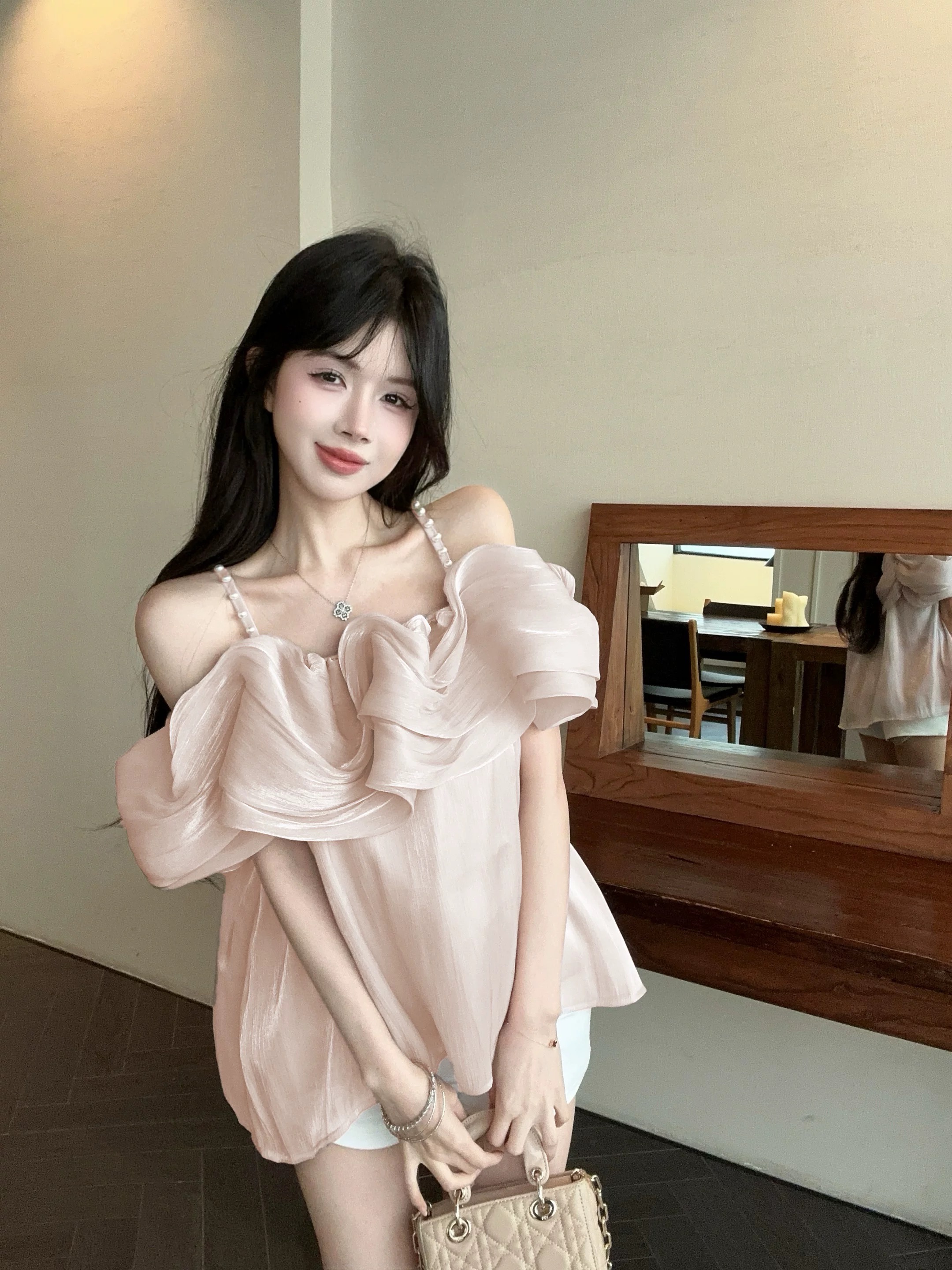 Queen behaviour top CTO977 image