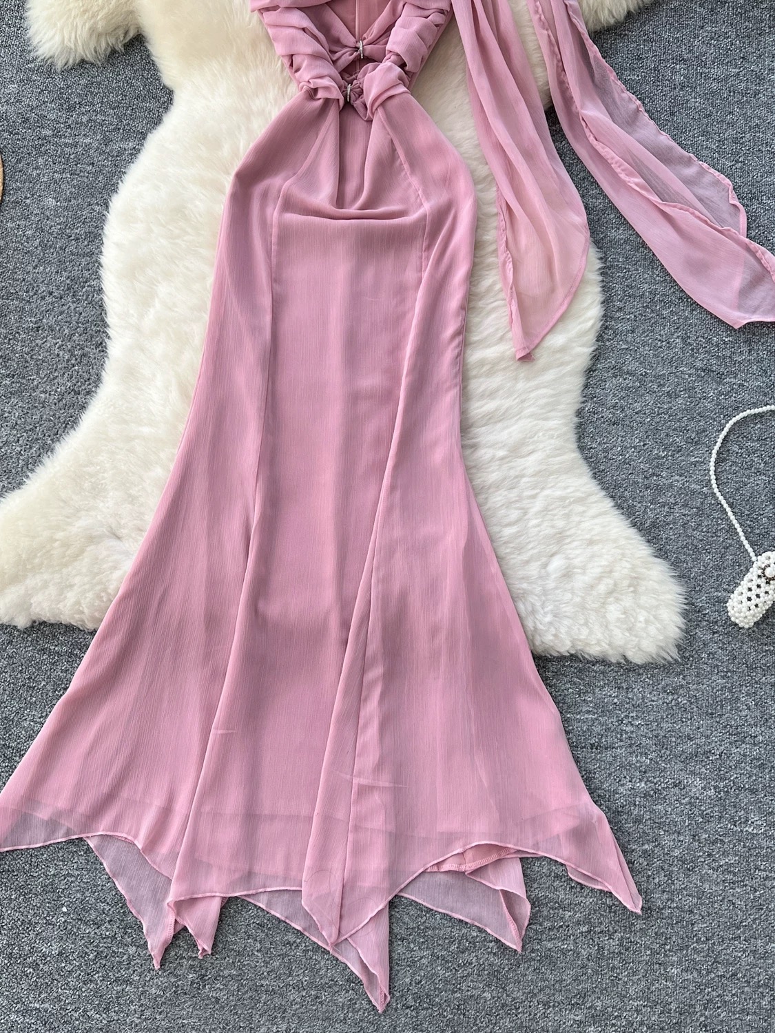 See me coming dress CD1360 image