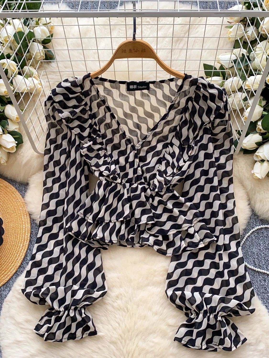 Butterfly kisses top CTO988 image