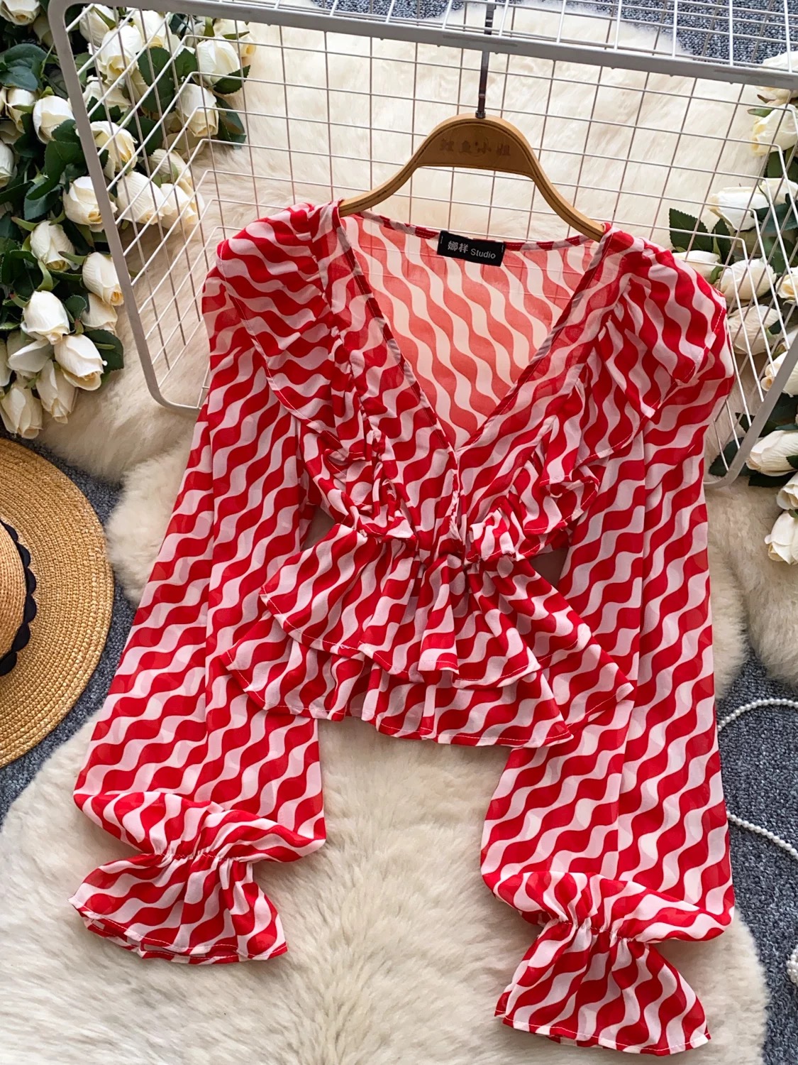 Butterfly kisses top CTO988 image