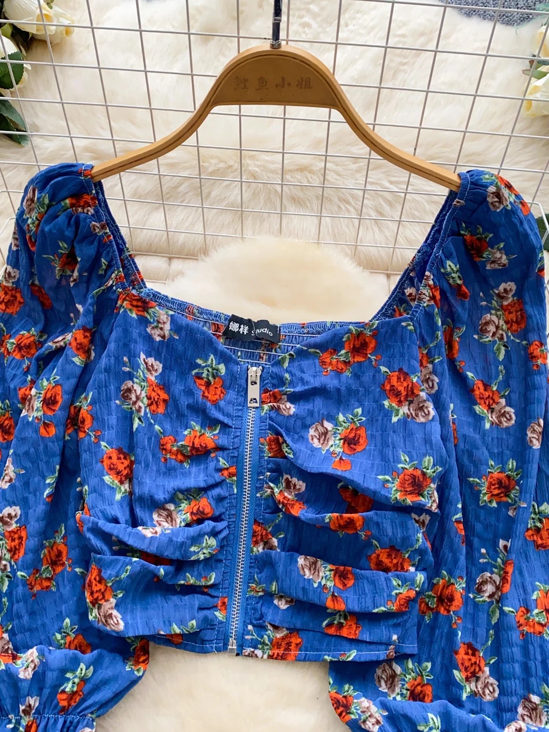 Deep devotion top CTO661 image