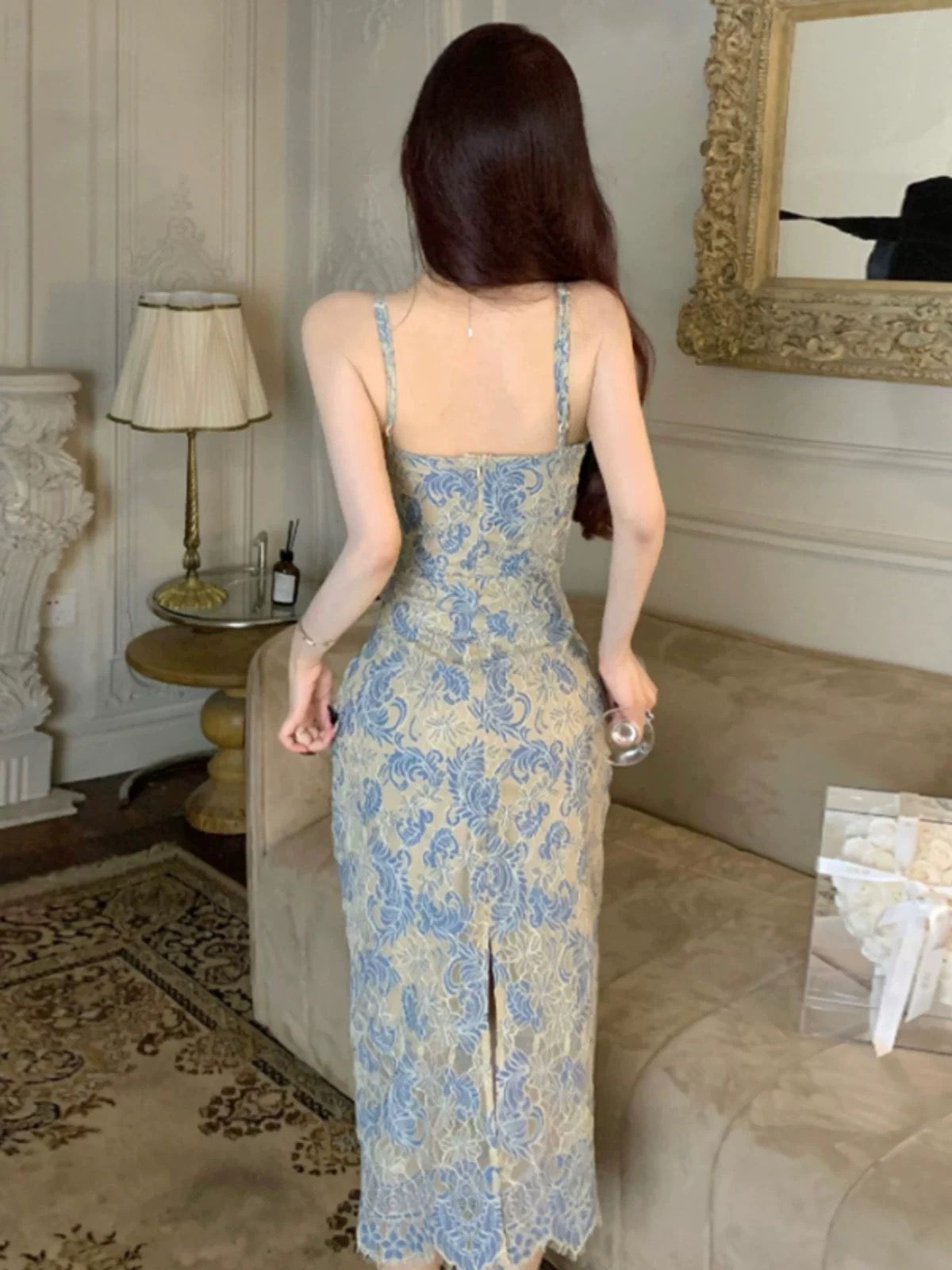 Follow back lace dress FBC320 image