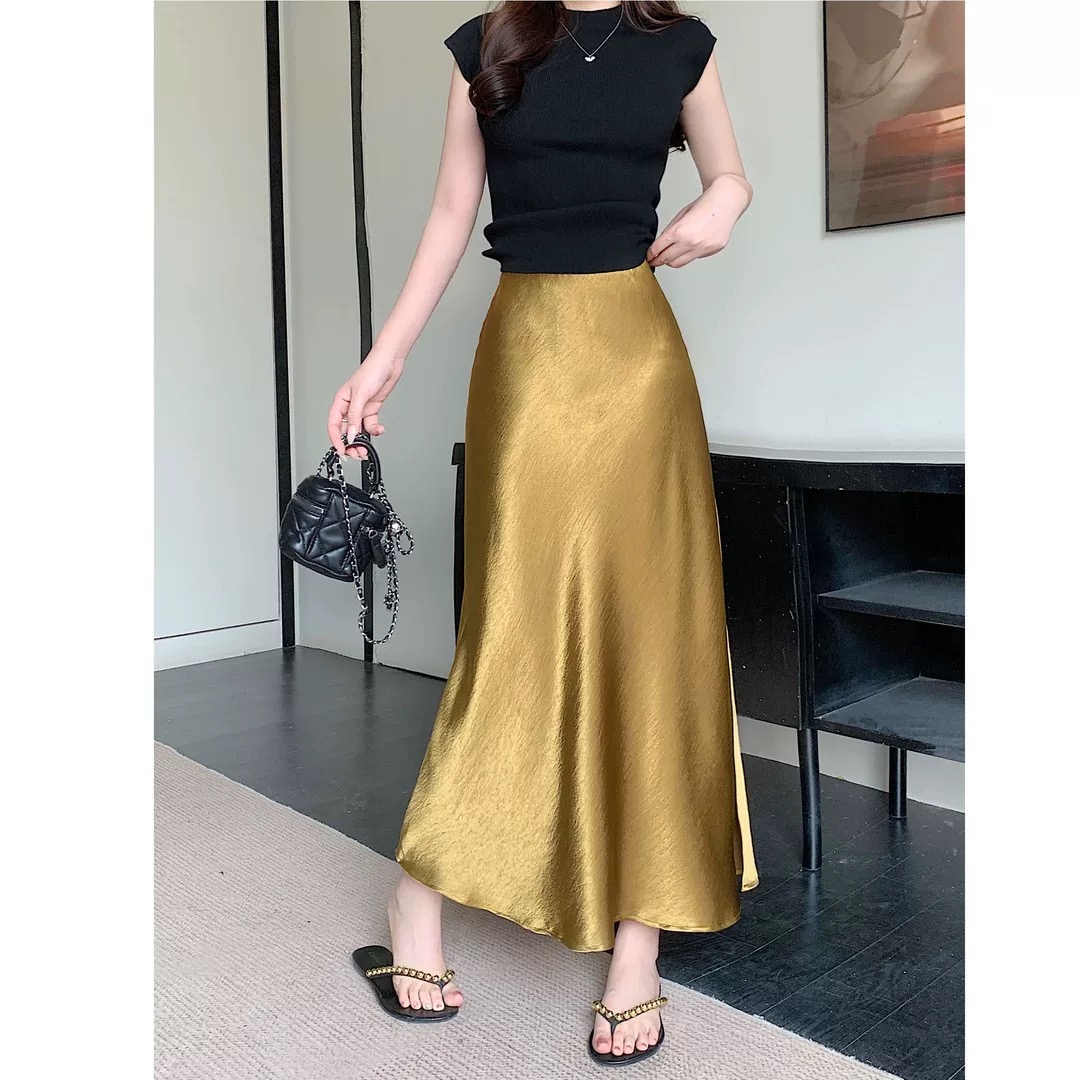 Can’t be replicated skirt CS185 image