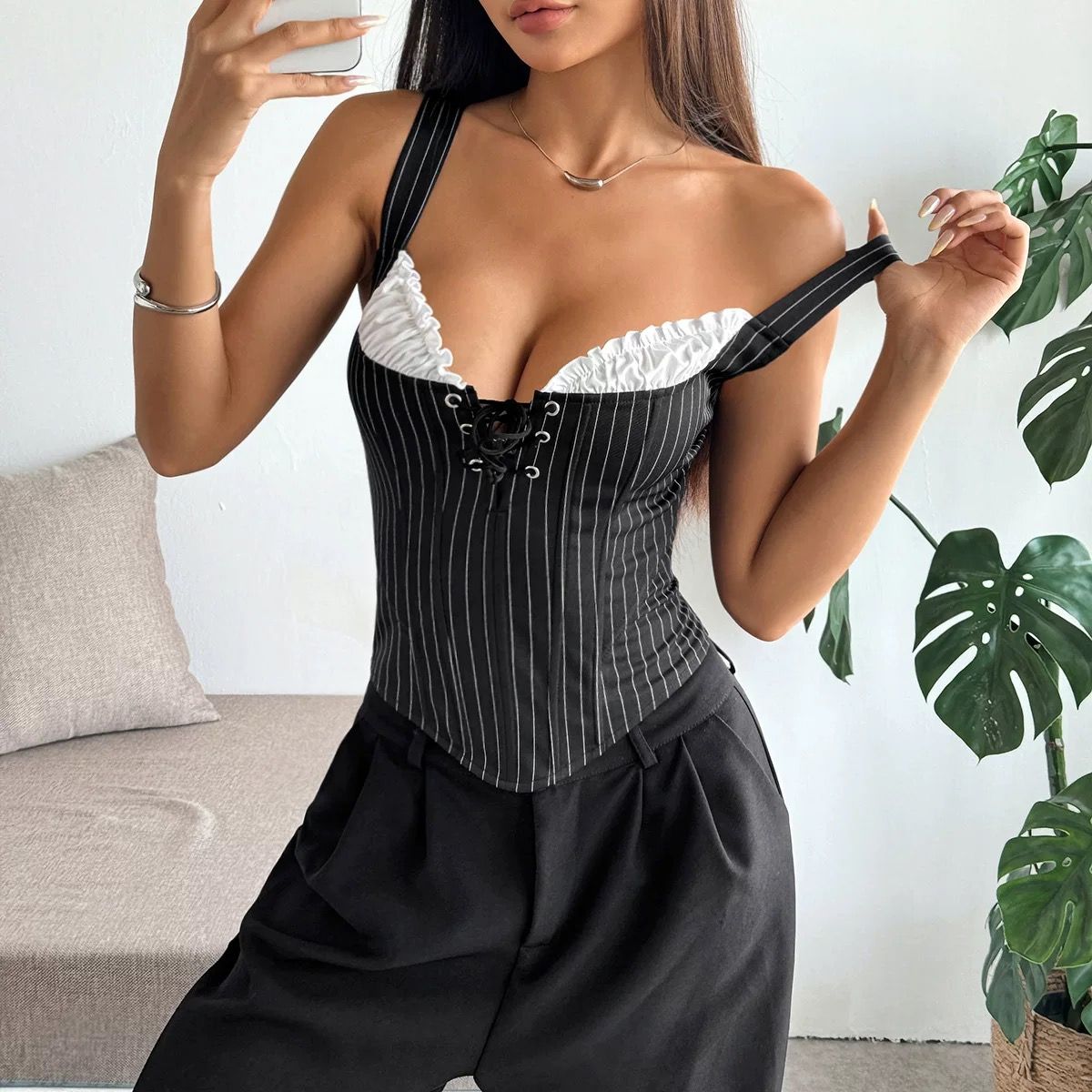 Snatch me up corset top CS105 image