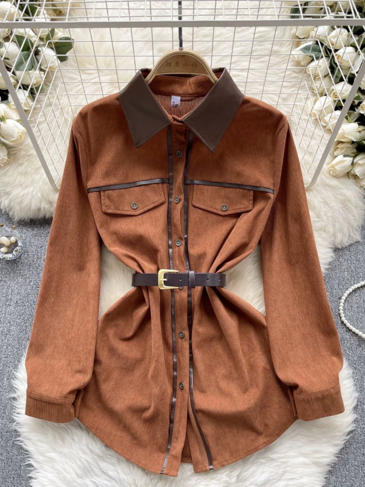 Distracted by the sea shirt SH105 image