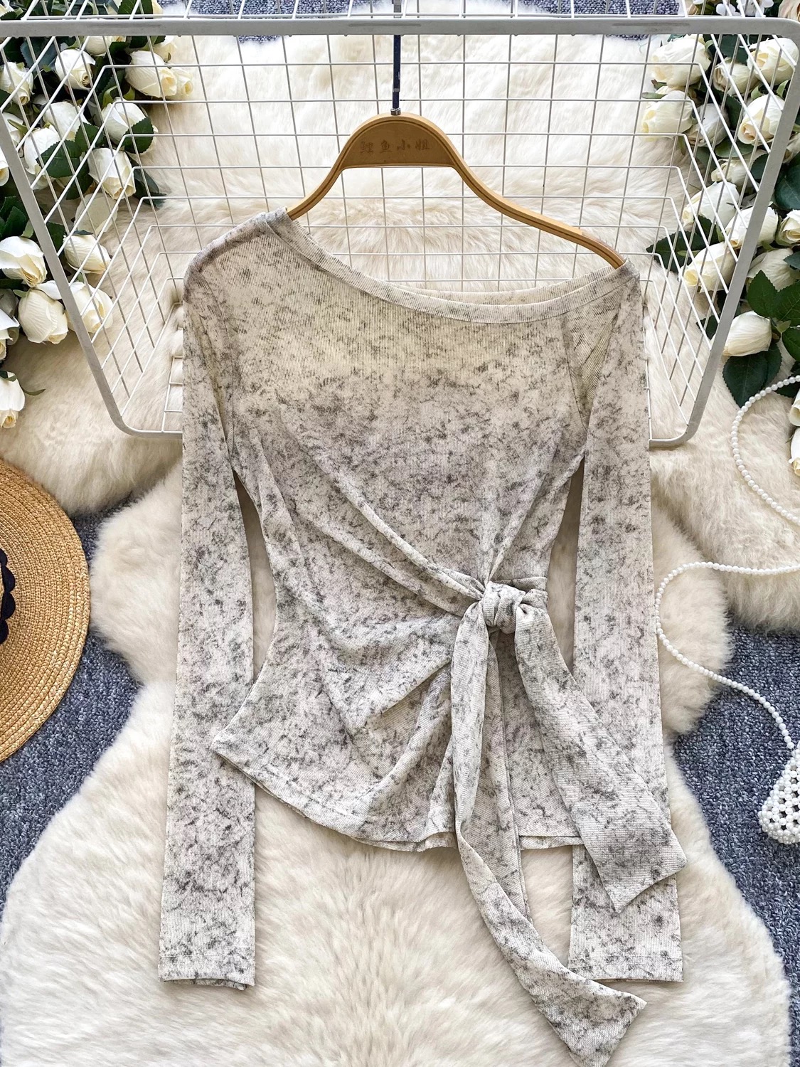 Famous babe top CTO612 image