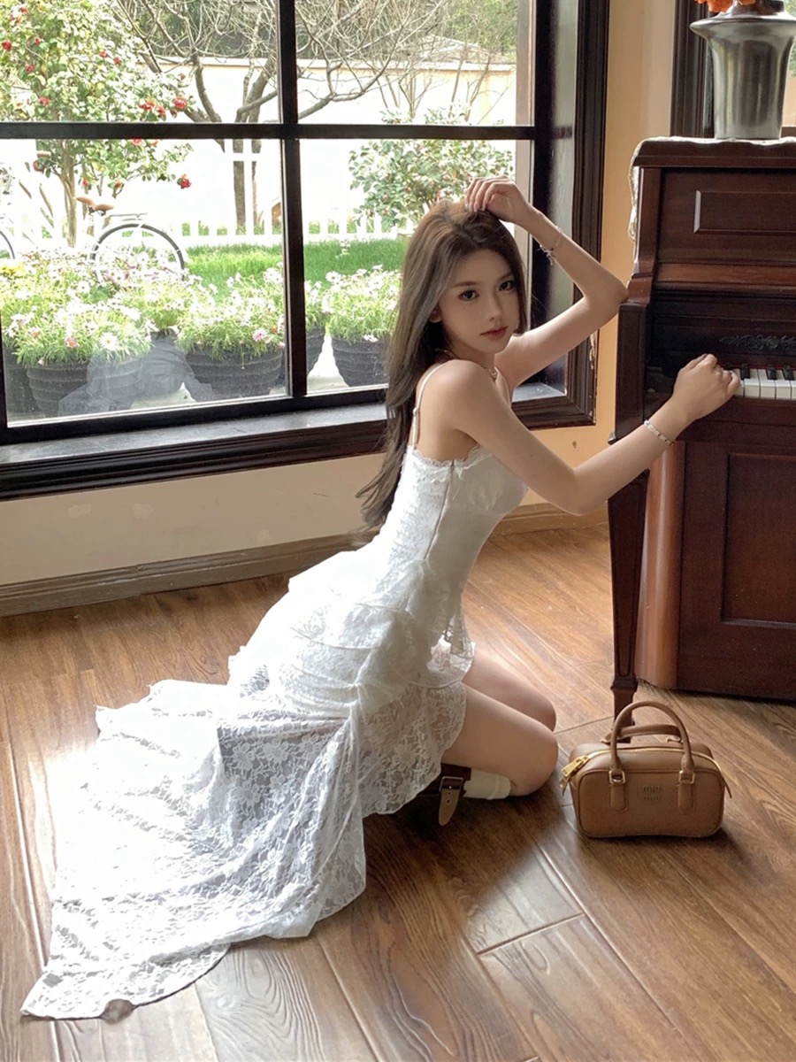 Met last night dress CD1113 image