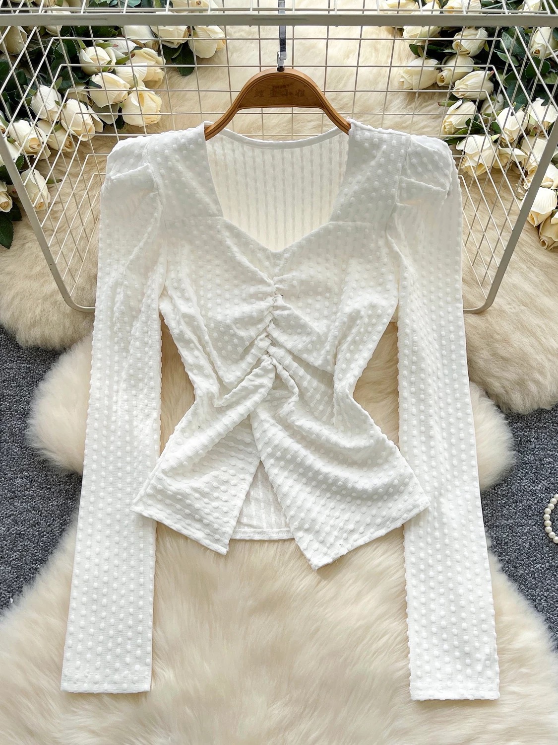 Holding on top FTO293 image