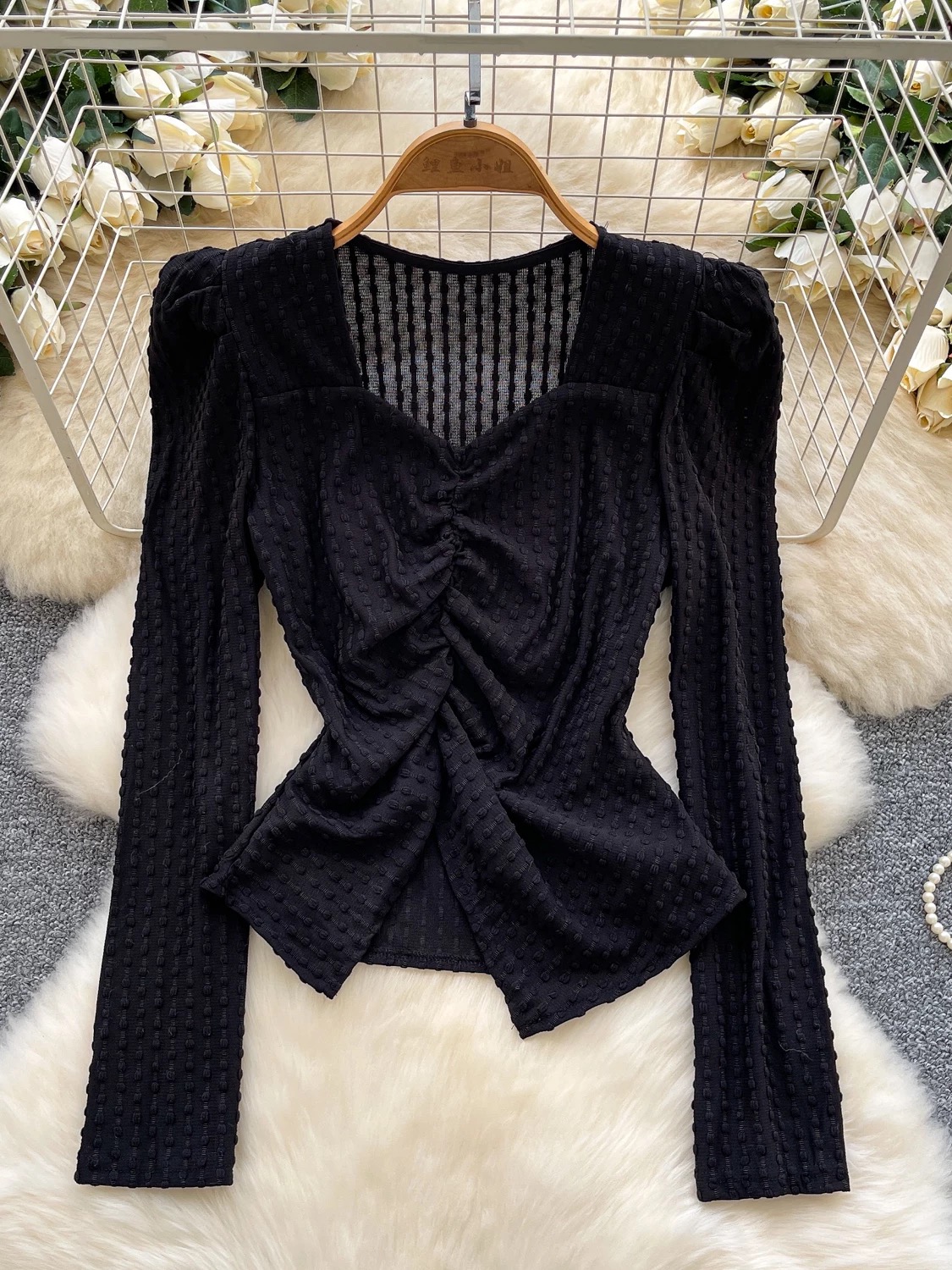 Holding on top FTO293 image