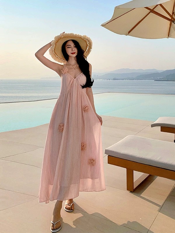 What lies underneath dress CD1070 image