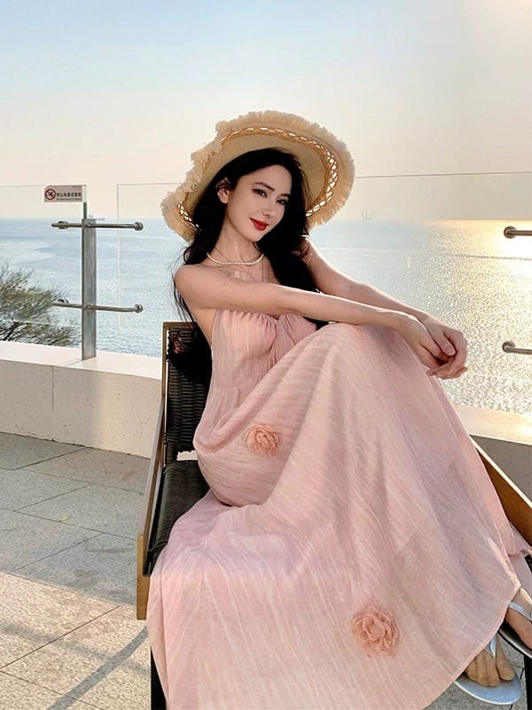 What lies underneath dress CD1070 image